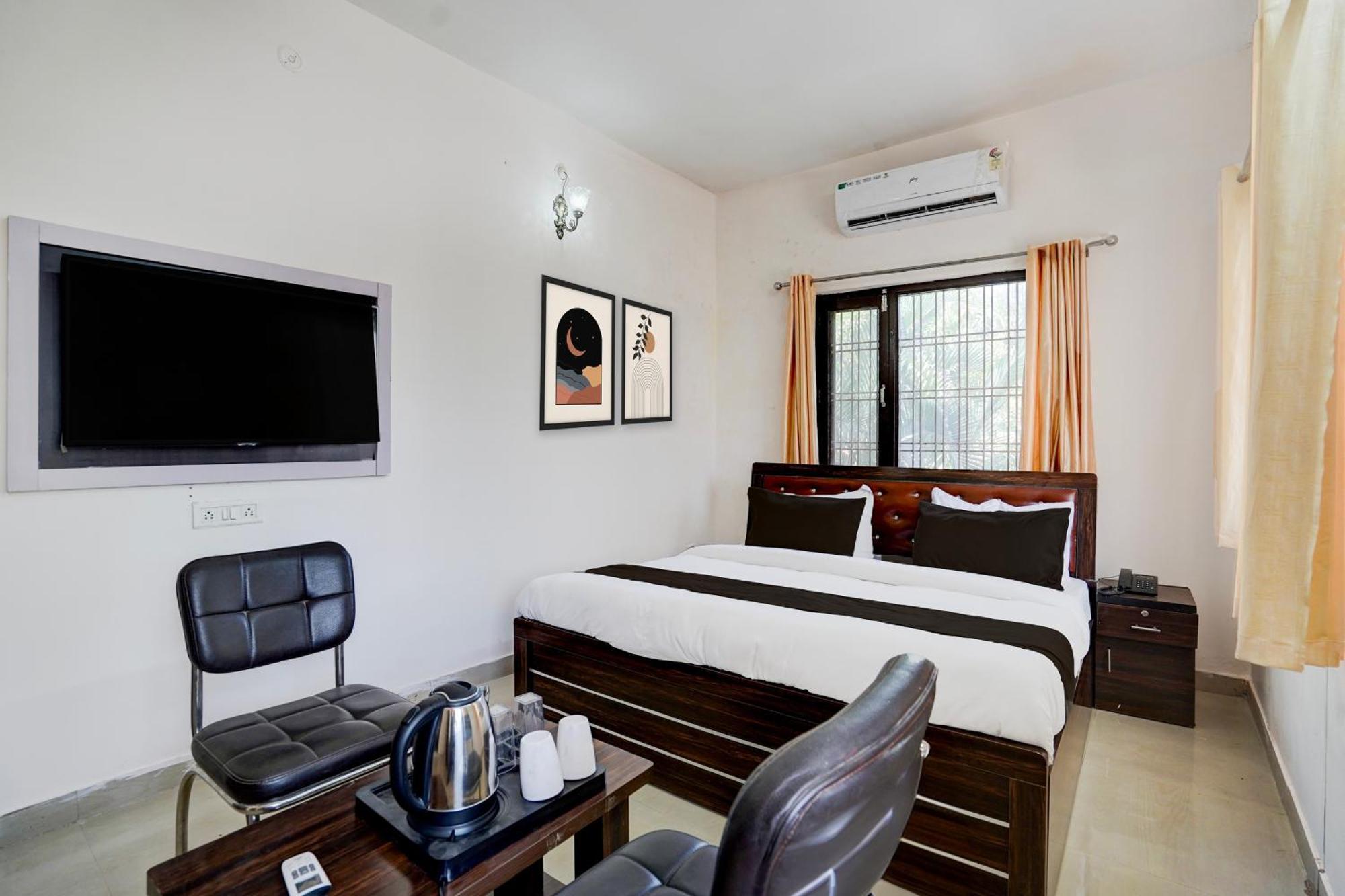 O The Awadh Punch Hotel Lucknow